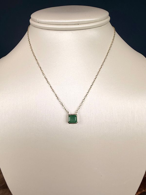 14k Bezel Set Emerald Pendant Necklace 1.18ct 18" ADJ
