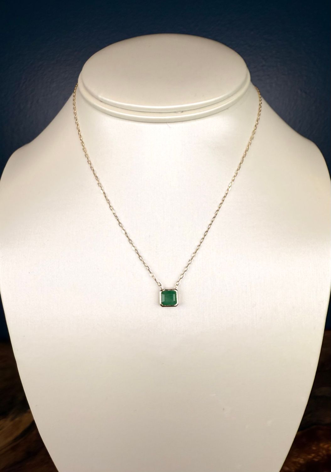 14k Bezel Set Emerald Pendant Necklace 1.18ct 18&quot; ADJ