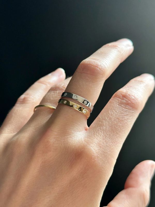 14k Yellow Gold Star Diamond Stackable Ring .07 ctw sz7