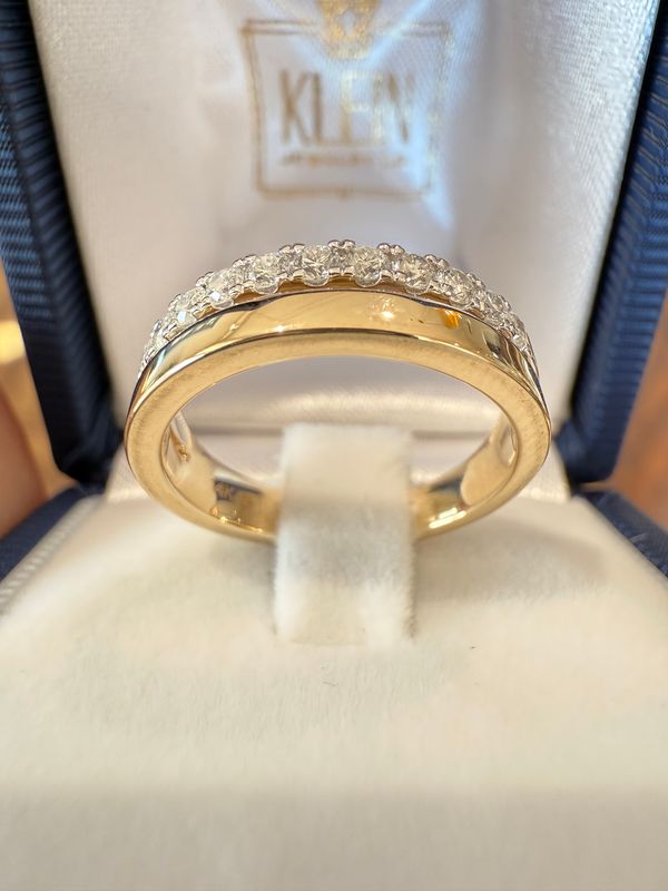 14K Yellow &amp; White Gold 0.38ctw Diamond Band With Split In Between A Plain Yellow Band. Has The Look Of Two Bands In One.