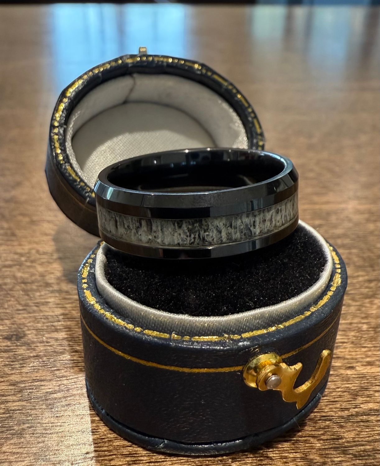 Black Ceramic Beveled Band w/ Antler Inlay 8mm SZ 11