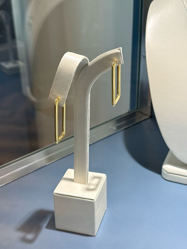 14K Yellow Gold 1.5" Rectangle Tube Hoops