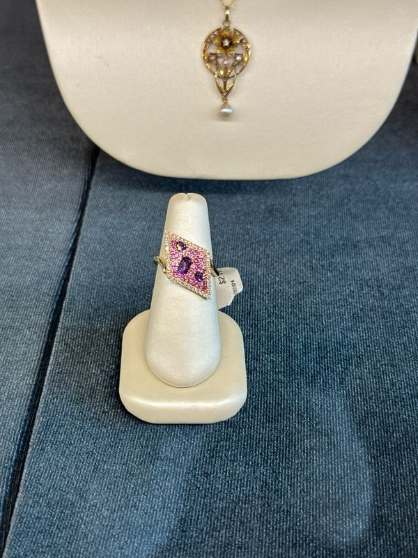 14K Yellow Gold Pink Sapphire, Amethyst  &amp; Diamond Sideways Kite Shape Ring
