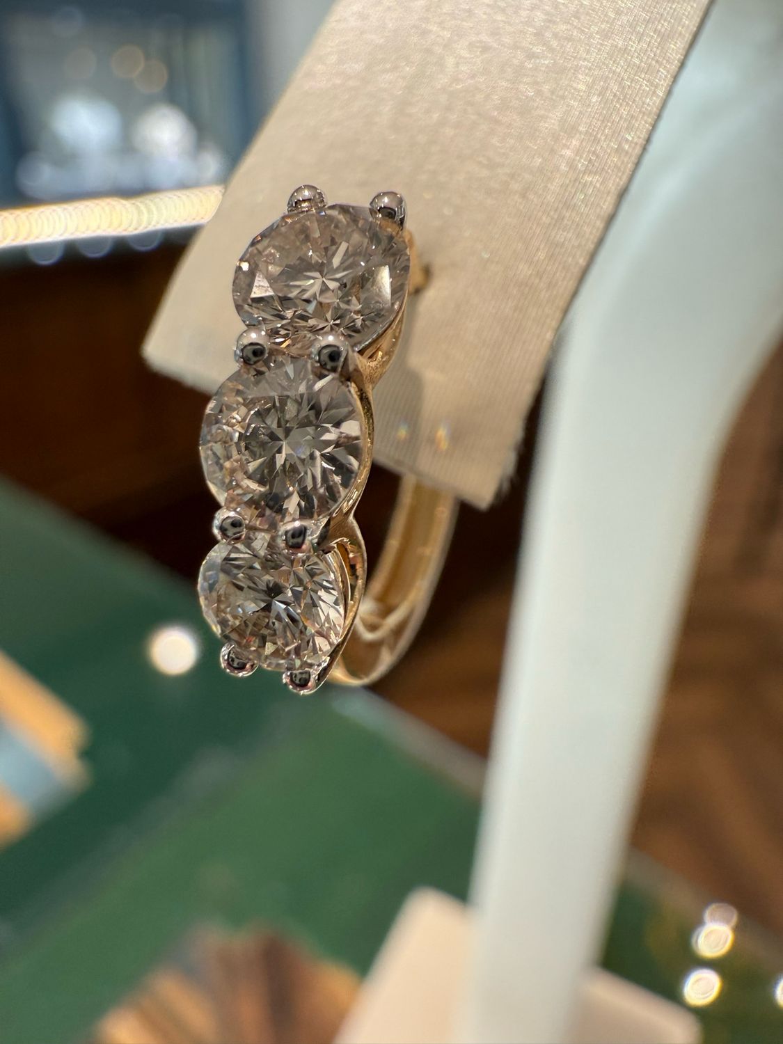 14k Yellow Gold 3 Diamond 1.5ctw Huggie Hinged Hoop Earring