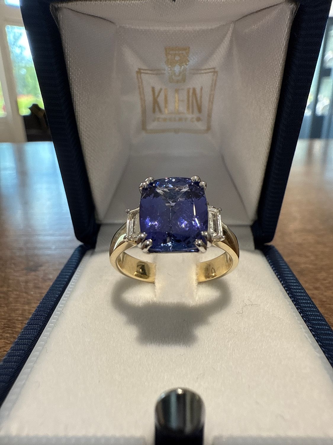 14K Yellow Gold Two Tone Tanzanite and Diamond Ring Tnz 3.71ct Bag Dia .391ctw