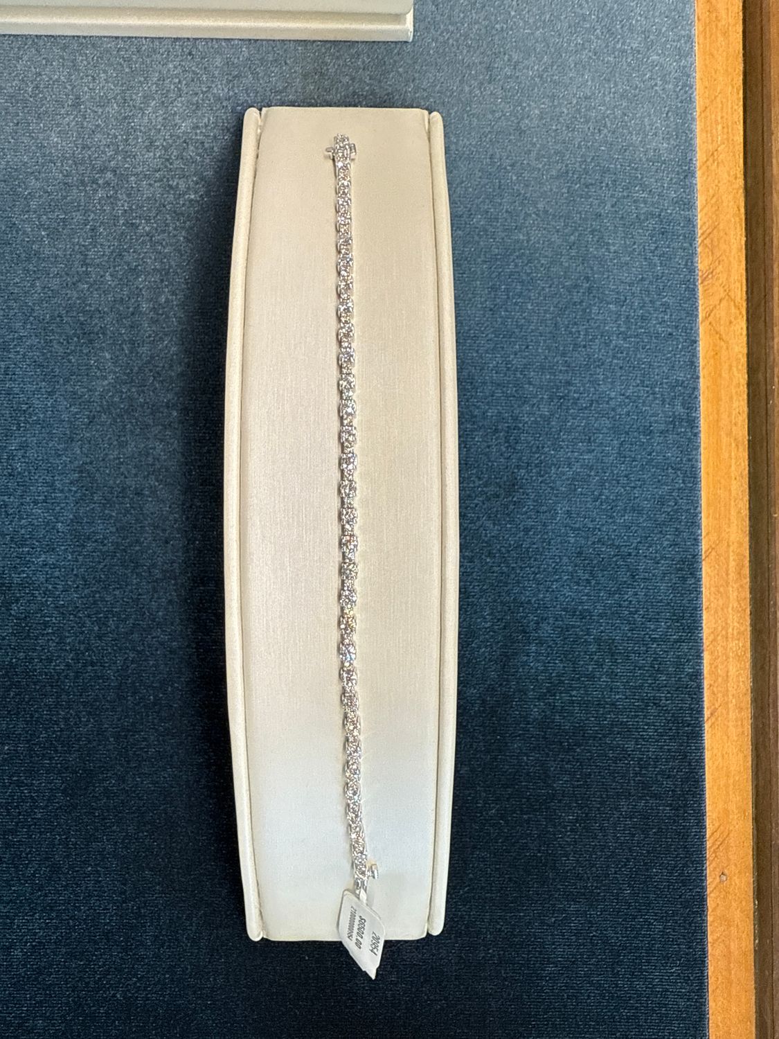 14K White Gold 4.3ctw Alternating Diamond Tennis Bracelet  7&quot;