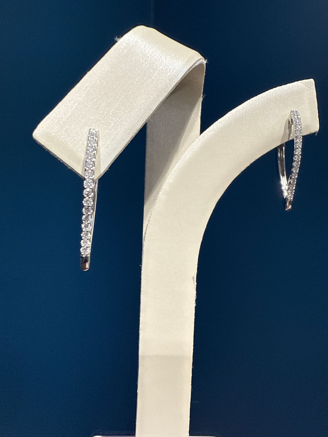 10k White Gold Diamond Earrings Rounded V Shape .33ctw