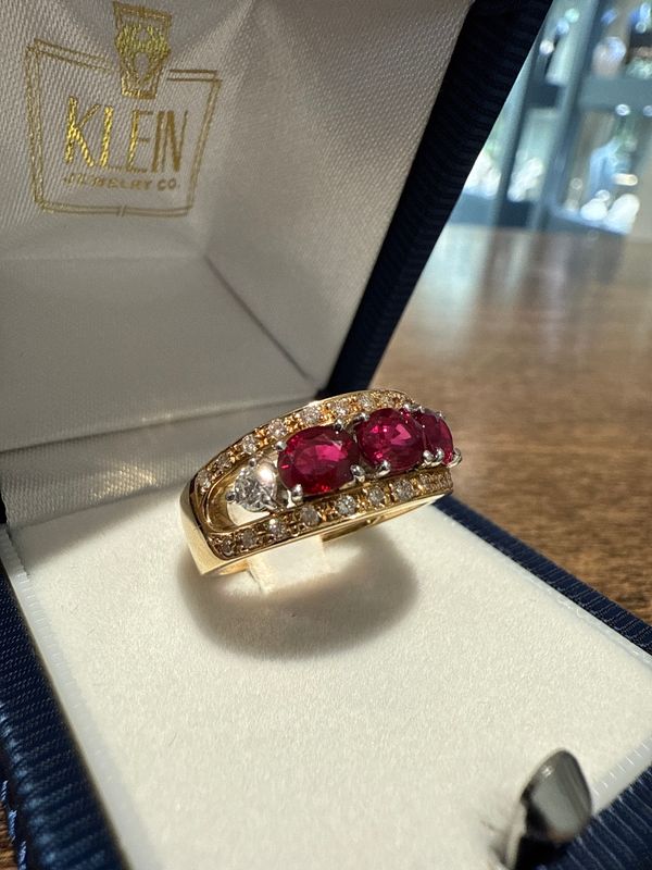 18k Yellow Gold / Platinum 1.78ctw 3 GIA Burmese Rubies and 0.53ctw Diamond Ring - Estate