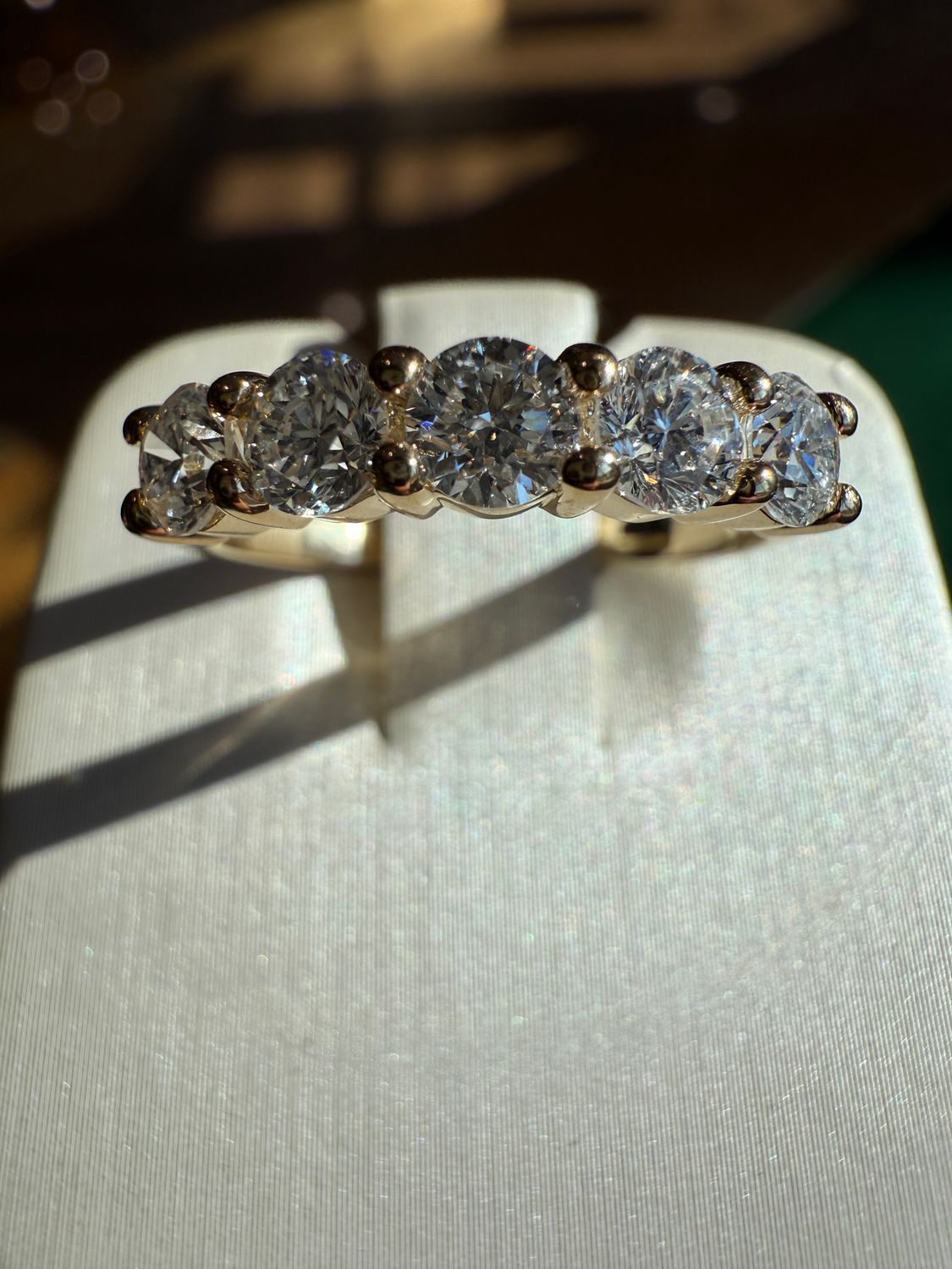 14k Yellow Gold 5 Round Shape Lab Grown Diamond Band