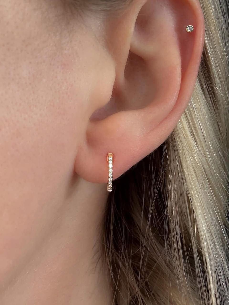 14k Yellow Gold 0.10ctw Diamond Mini Hoop Earring 10.5mm