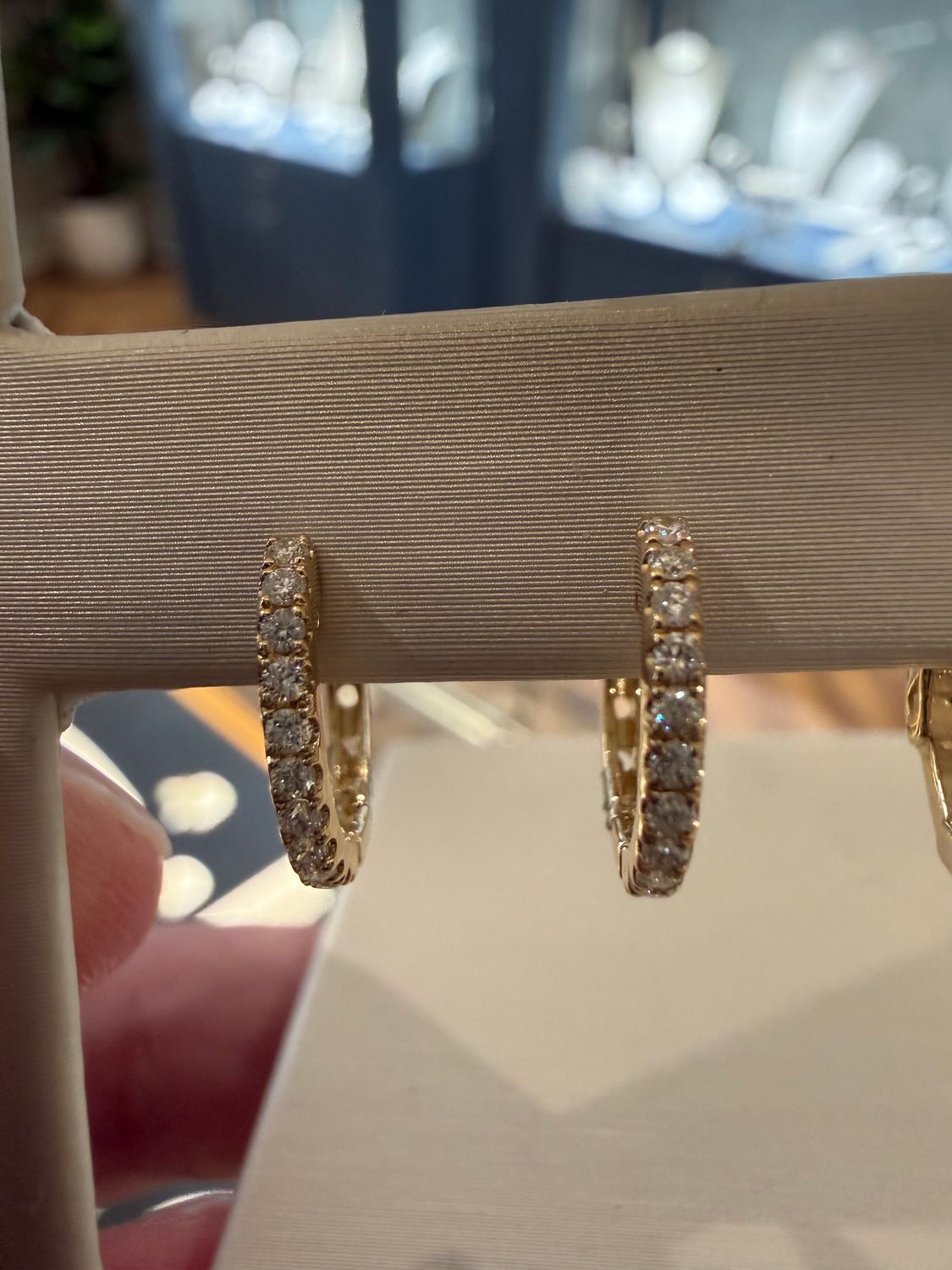 14k Yellow Gold Diamond Huggies 12mm Dia:0.18ctw