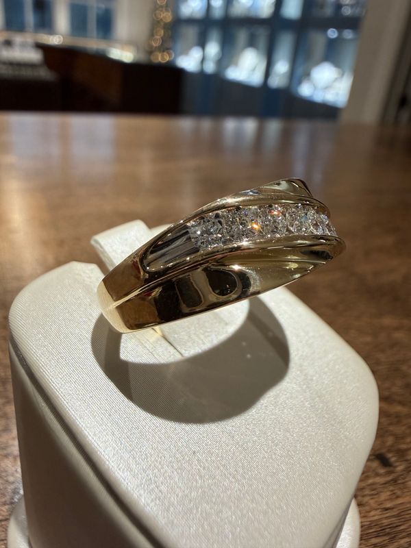 14k Yellow Gold Gents Diamond Ring SZ 12 Aprox 0.43ctw