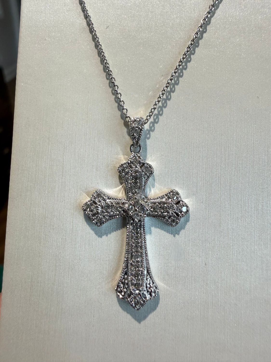 10k White Gold Vintage Inspired Diamond Cross Necklace 18" Chain .19ctw