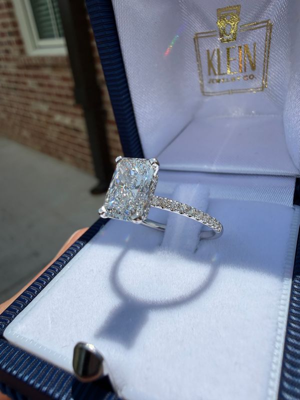 14k White Gold 2.08ct Radiant Lab Grown Diamond Engagement Ring with Diamond Hidden Halo and Diamond Accented Band. 2.31ctw IGI#669434444 D VS1
