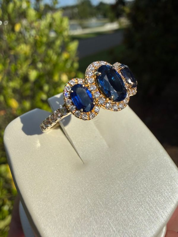 18k Yellow Gold Three Stone Sapphire and Diamond Ring