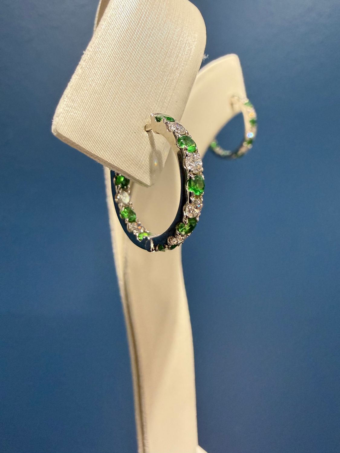 14k White Gold Diamond and Tsavorite Garnet Inside Out Hoop Earrings Dia:0.42 TSV:0.065