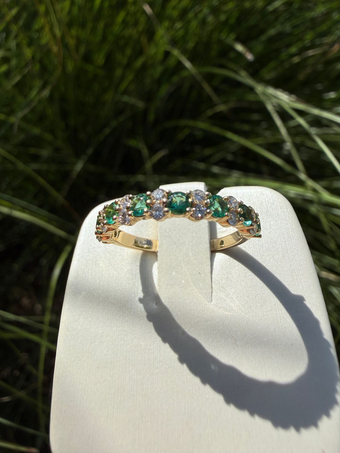 14k Yellow Gold Emerald and Diamond Band Em:0.60ctw Dia: 0.33ctw