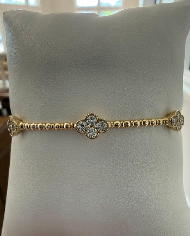 14k Yellow Gold Clover Diamond Flex Bangle Dia:0.95ctw