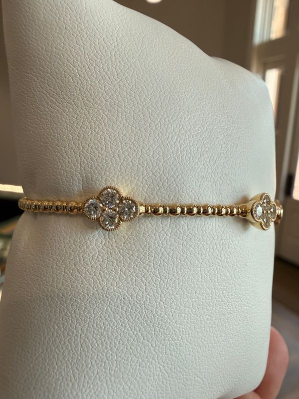 14k Yellow Gold Clover Diamond Flex Bangle Dia:0.95ctw