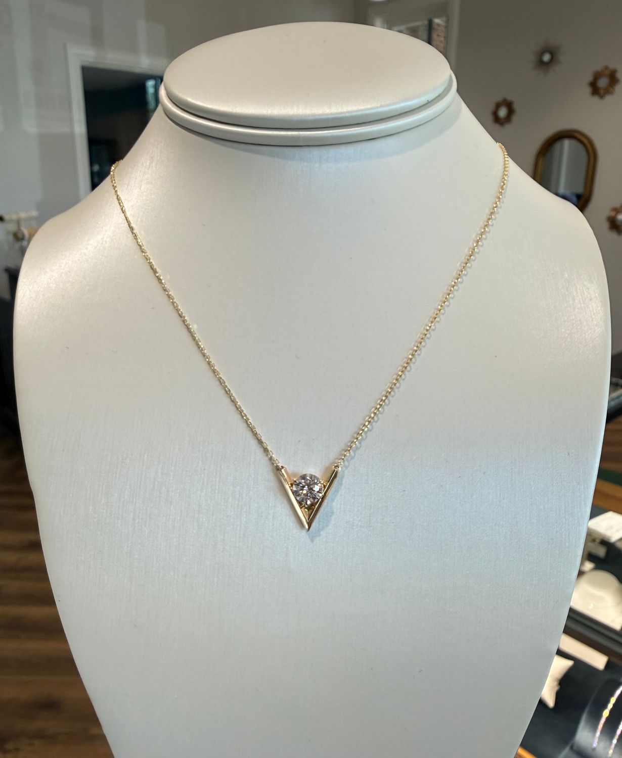 14k 1.02ct RB DVVS1 Lab Grown Diamond 18” V Necklace IGI LG778659137