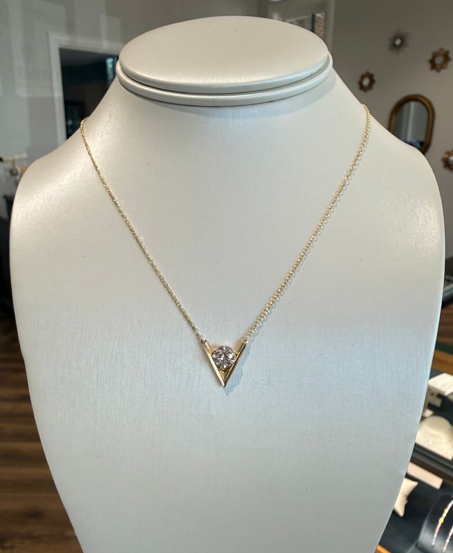 14k 1.02ct RB DVVS1 Lab Grown Diamond 18” V Necklace IGI LG778659137