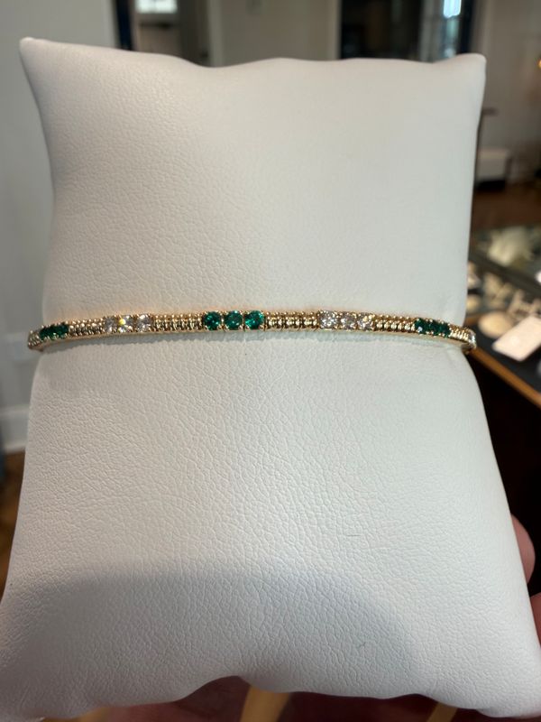 14k Yellow Gold Emerald and Diamond Flex Bangle Dia:0.51 Em:0.56