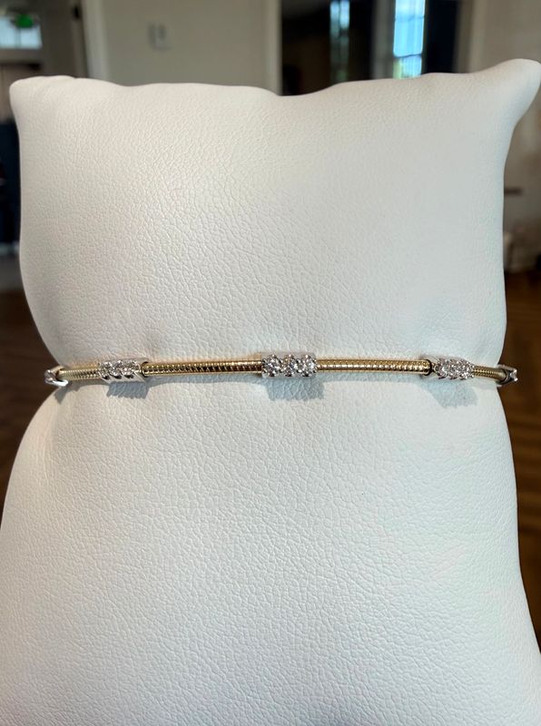 14k Yellow and White Gold Diamond Flex Bracelet Dia:0.23