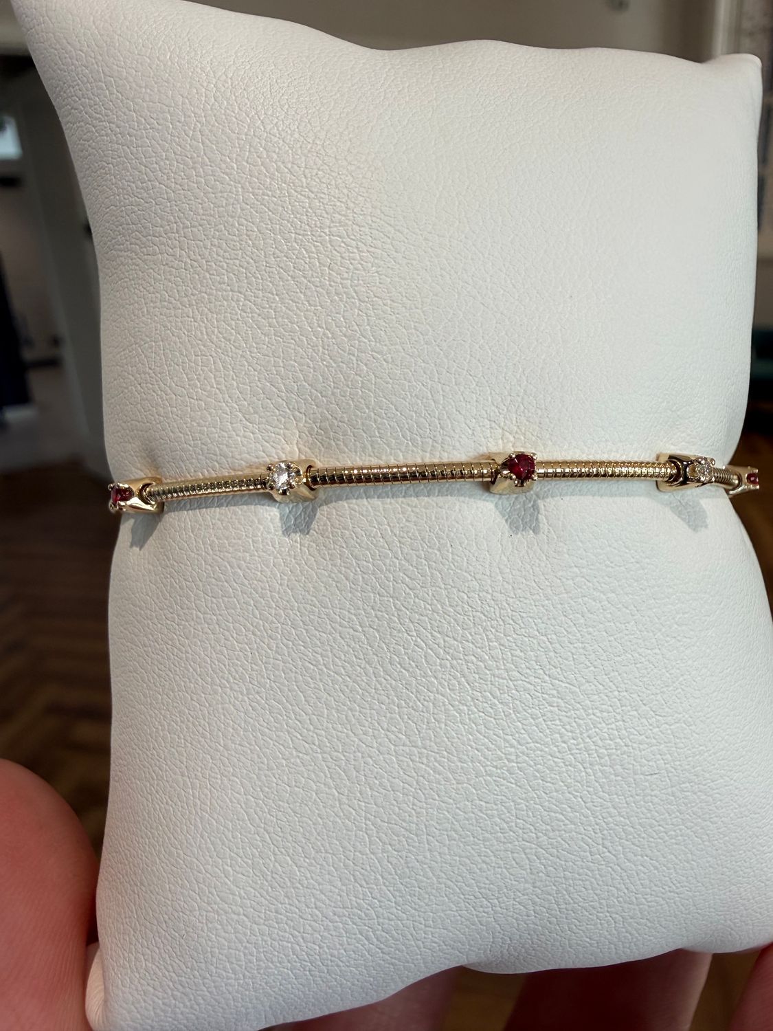 14k Yellow Gold Ruby and Diamond Flex Bracelet.  Dia: 0.05ctw Ruby: 0.09