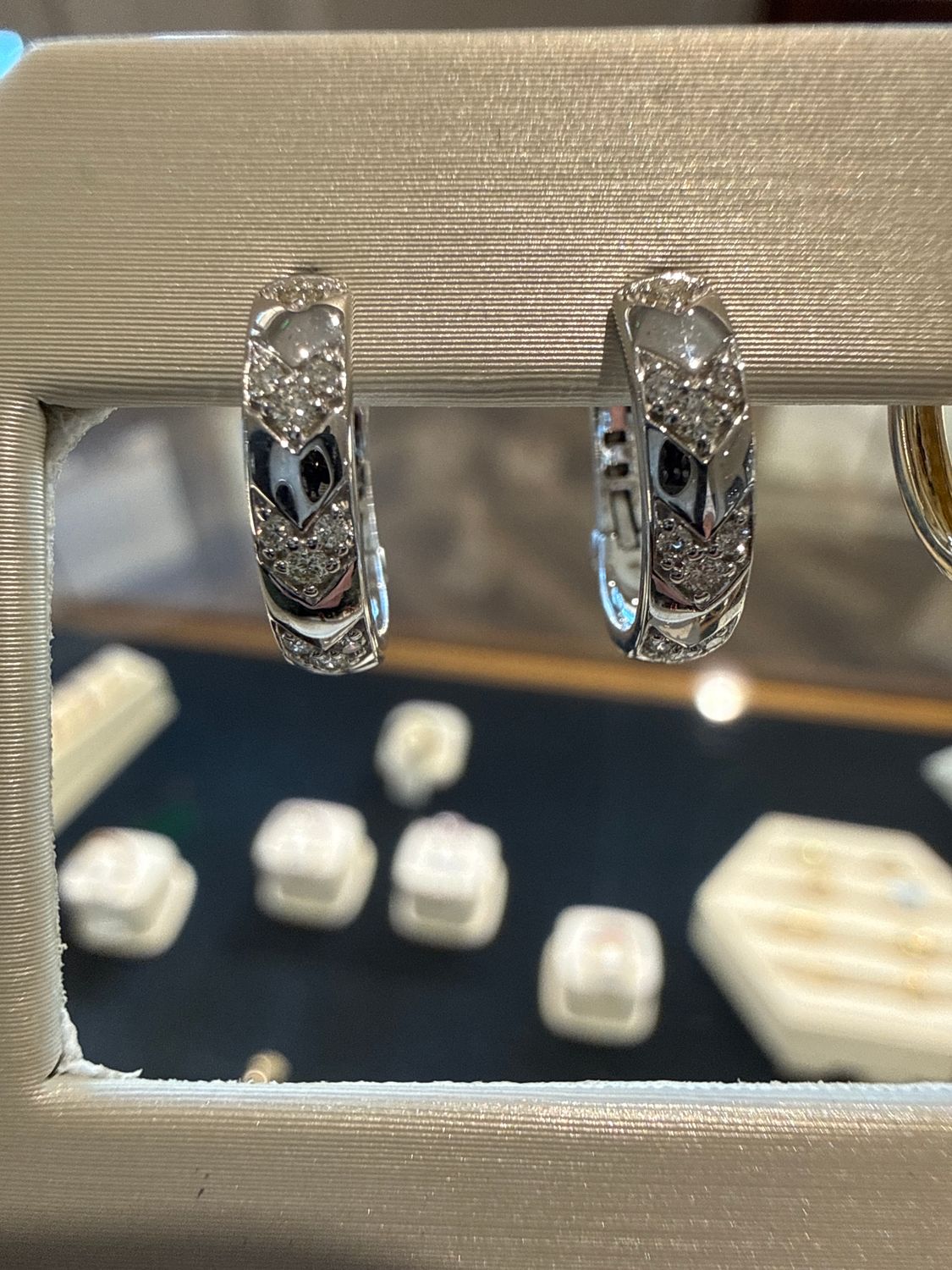14k White Gold Diamond Huggie Hoop Earrings 0.18ctw