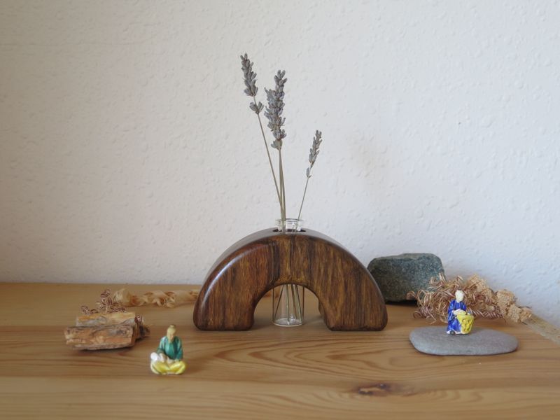 Jarrón Artesanal de Madera Mongoy