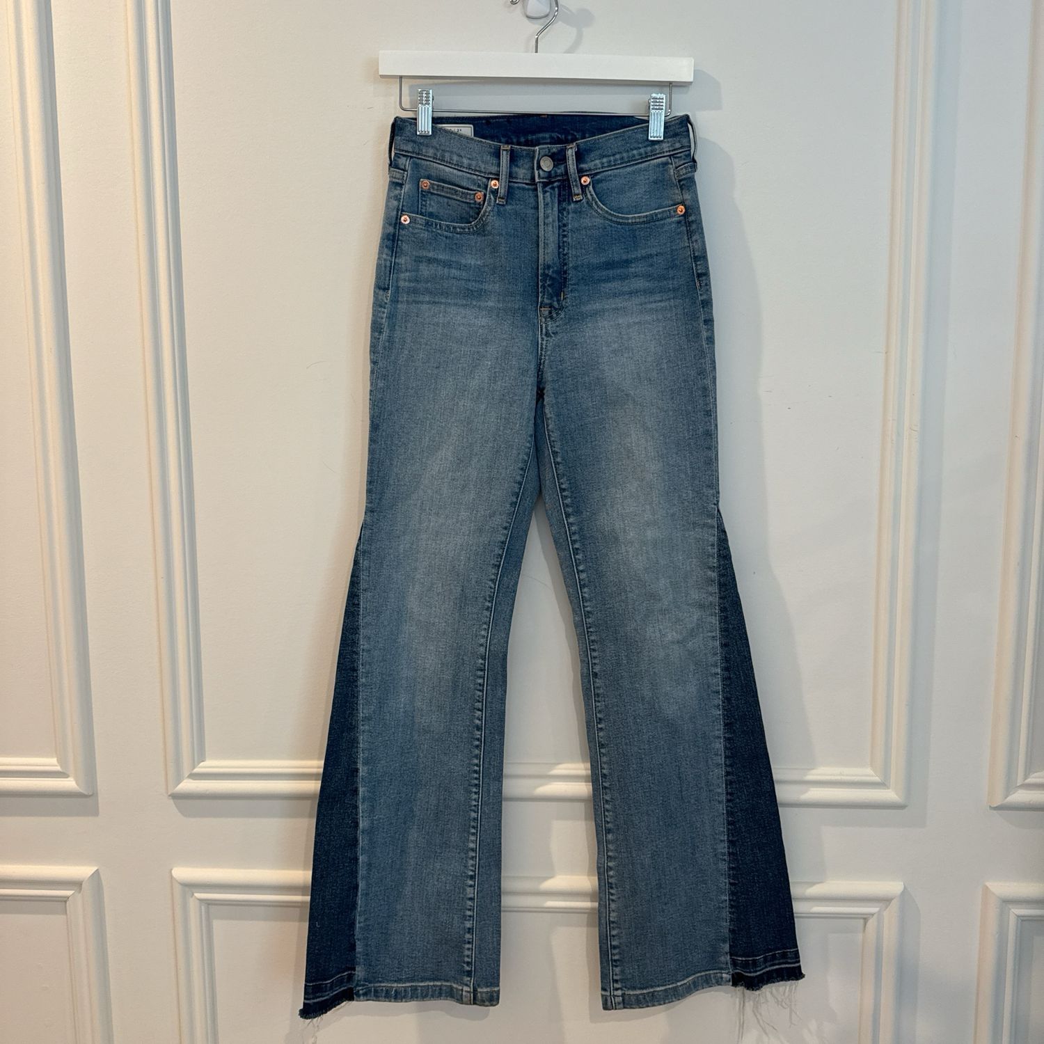 GAP 70s Flare High Rise, Size 26