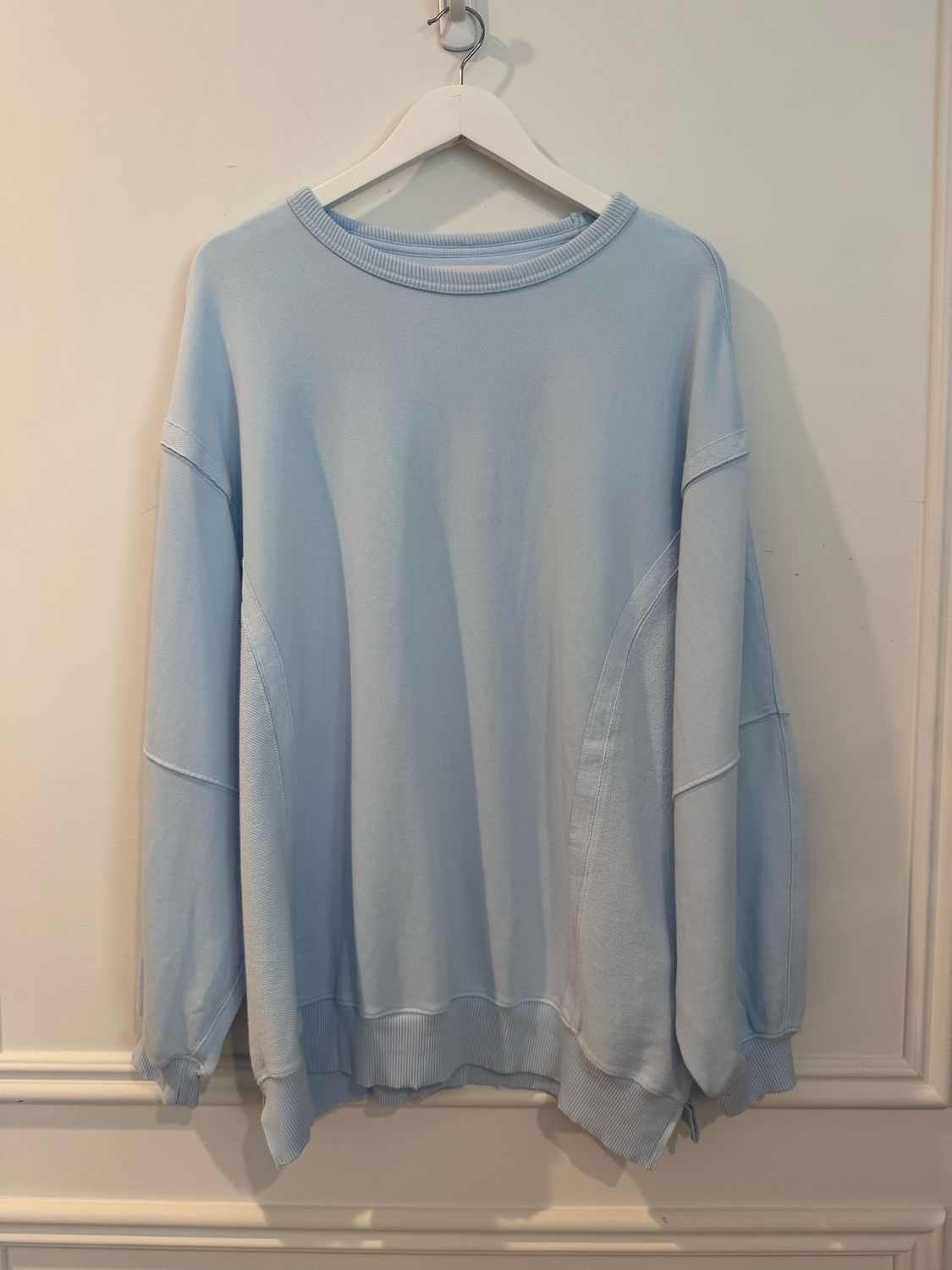 Aerie Blue Sweatshirt, Size Medium