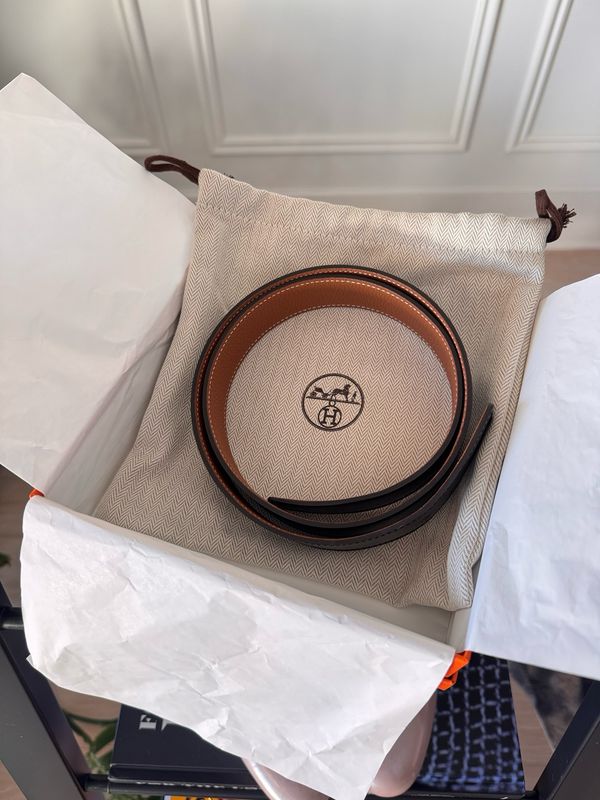 Hermès Reversible Leather Belt Strap NO BUCKLE INCLUDED Size 80, Black&Gold