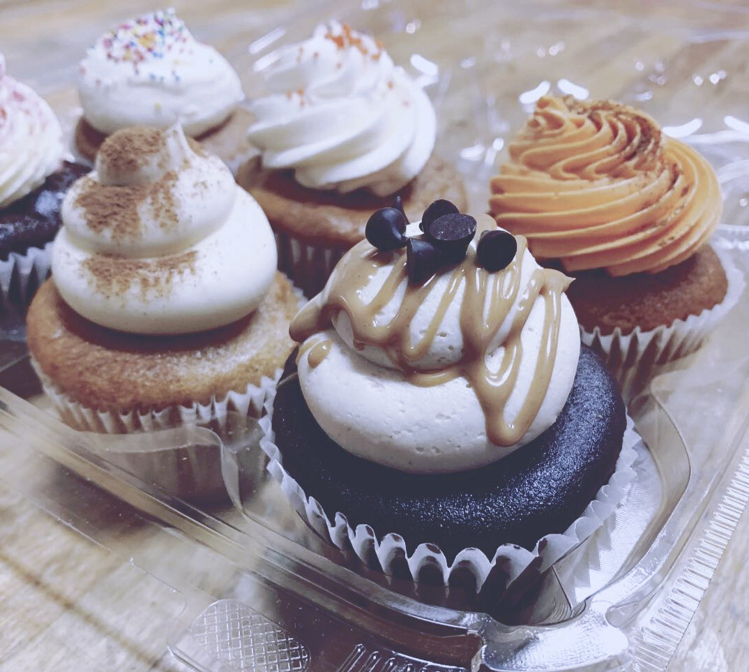 Mini Cupcakes 1 Dozen Mini Cupcakes 1 Dozen