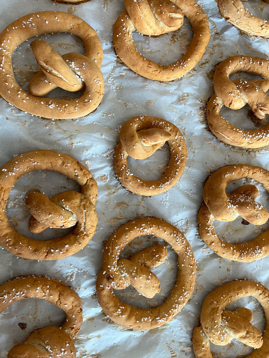 Pre Order Pair Jumbo Soft Pretzels (Friday-Sunday Mothers Day Weekend Pick Up!)