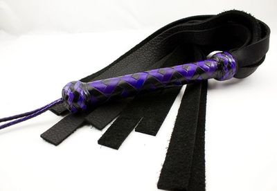 Core Line - Nasty Shit Flogger Core Line - Nasty Shit Flogger