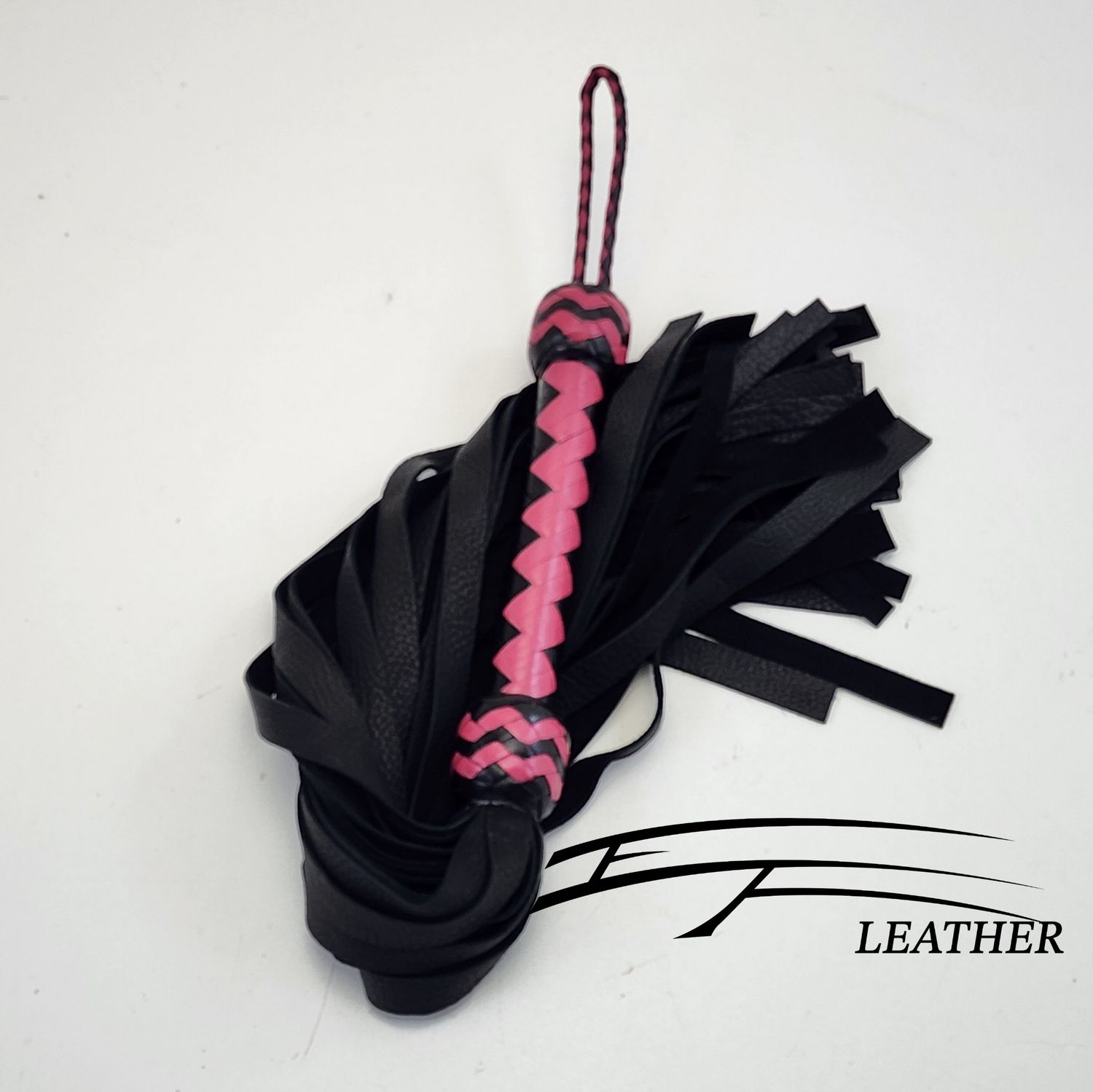 14" Deer Flogger - Core Line - Black &amp; Pink - 12-Plait Kangaroo Handle