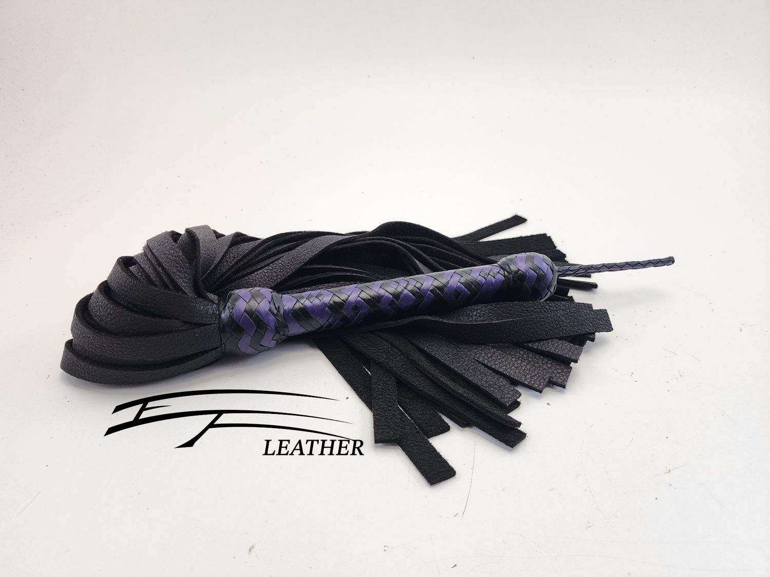 16" Moose Flogger - Premium Line - Black &amp; Purple (20-Plait Custom Pattern Handle) 