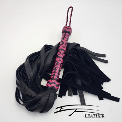 20" Cowhide Flogger - Collector Line - Black &amp; Pink (24-Plait Custom Pattern Handle)