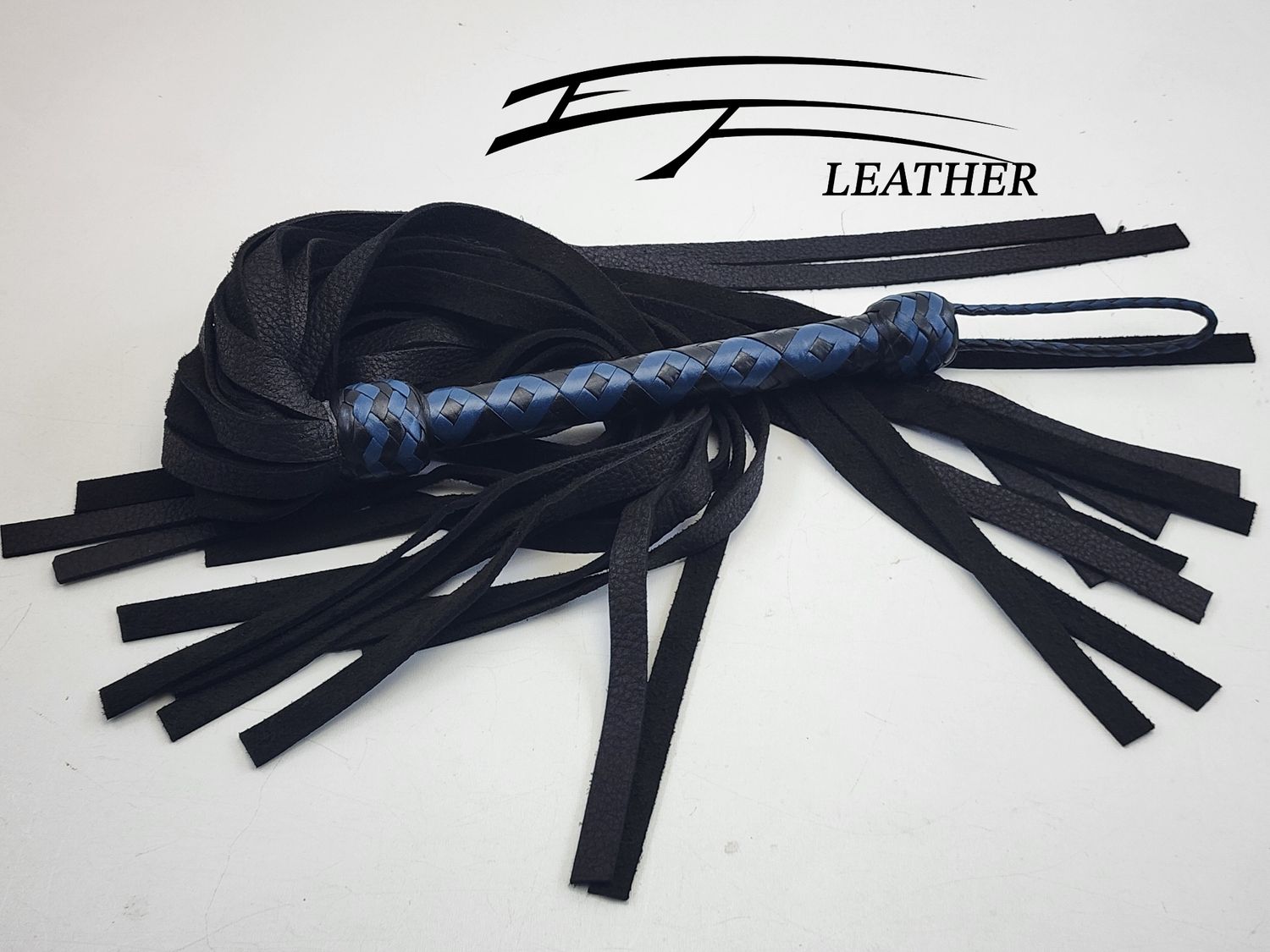 20" Moose Flogger – Core Line – Black &amp; Royal Blue (12-Plait Bird's Eye)