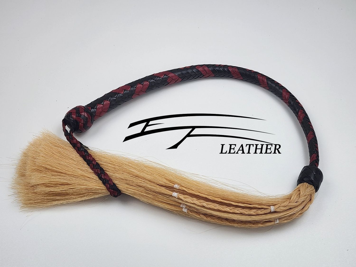 12-Plait Horsehair Galley Whip – Black &amp; Red