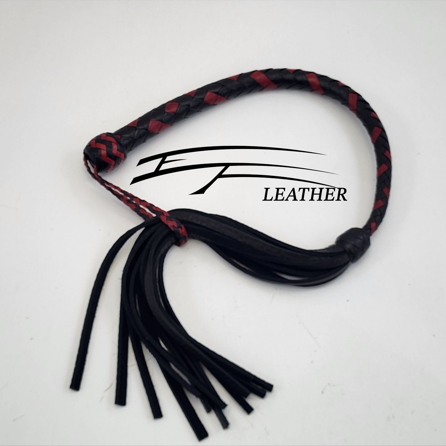 Bull Galley Whip – 8 Plait – Black &amp; Red