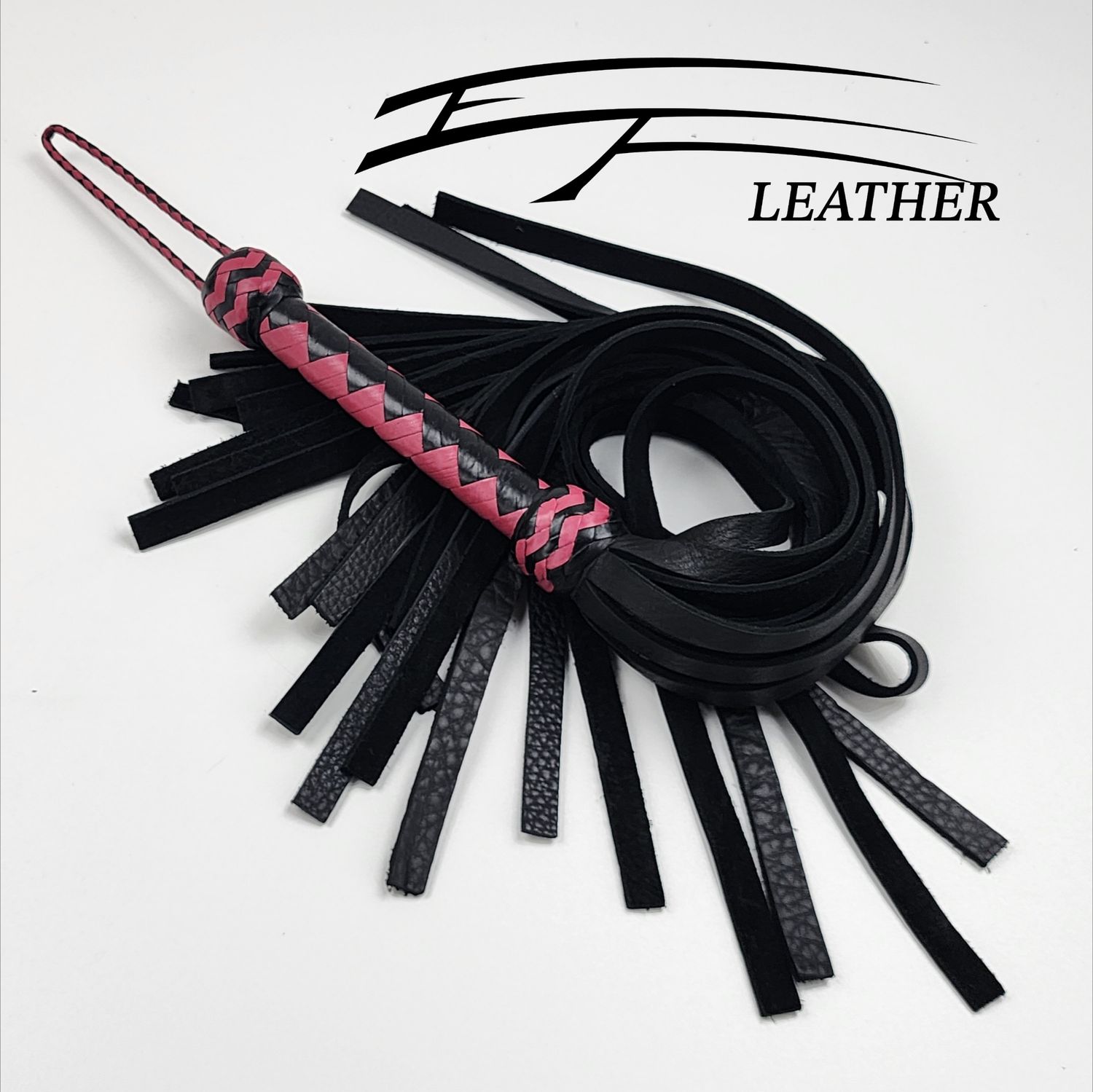 18" Bullhide Flogger – Core Line – Black &amp; Pink (12-Plait Irregular Herringbone)