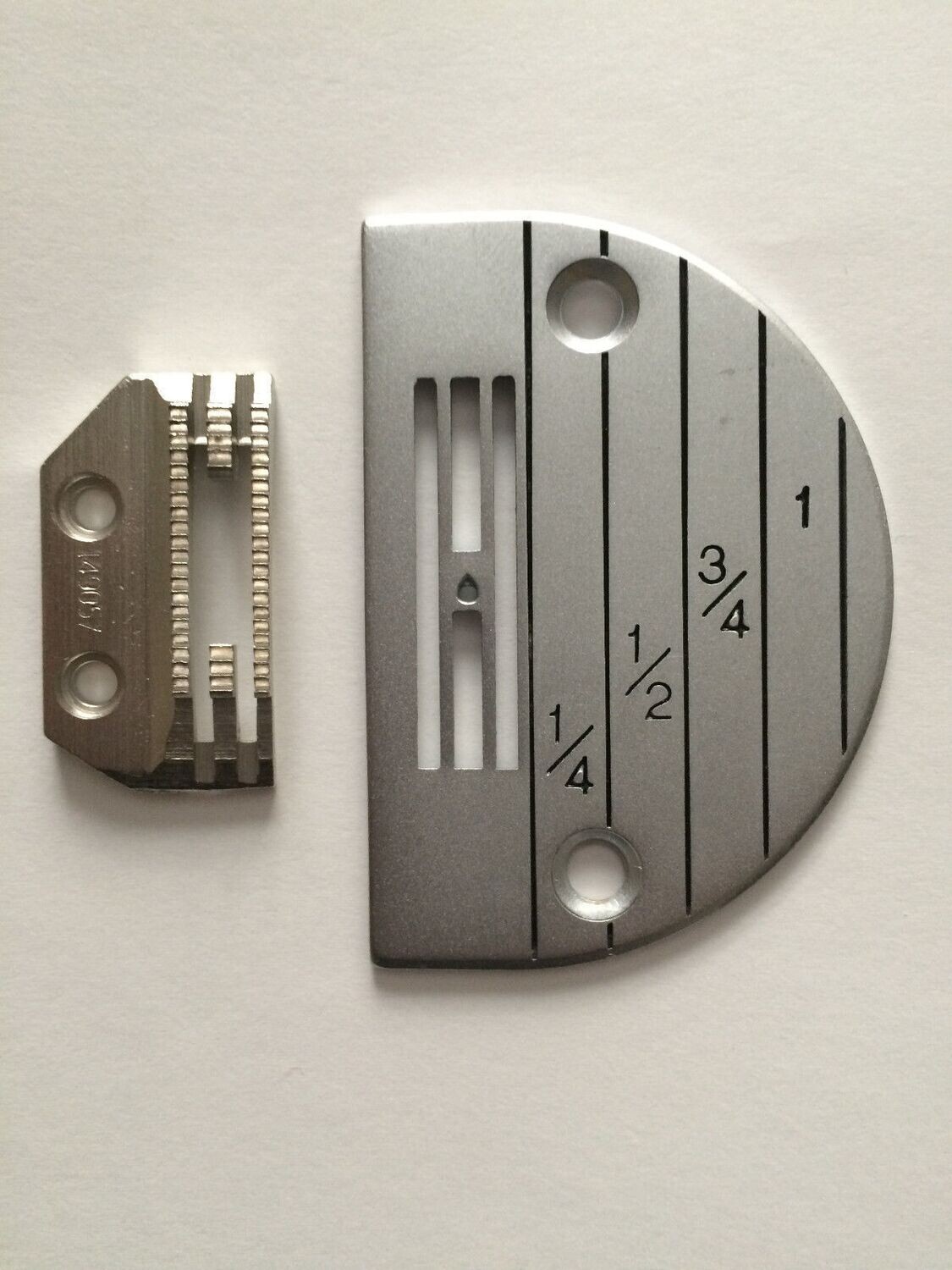 Standard Needle Plate & Feed Dog for most industrial straight stitch sewing machines.
