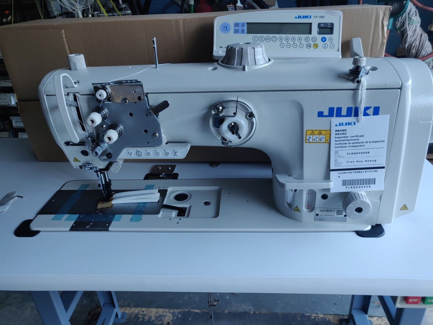 Juki LU-2810-7X Unison Feed Compound Walking Foot Automatic Backtack, Thread Trim, Foot Lift with 3fold Hook Industrial Sewing Machine/Assembled Stand