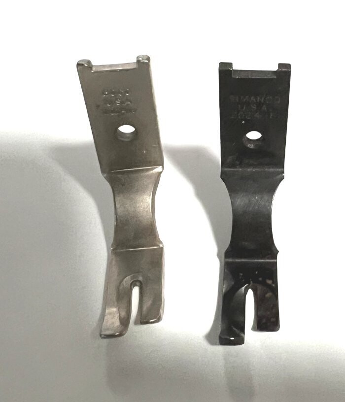 SINGER FOOT FOR 61W Part # 202418 Made in USA