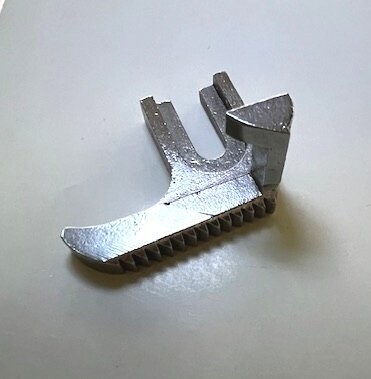 Left Zipper Foot for Zigzag Portable Walking Foot machines Free Shipping
