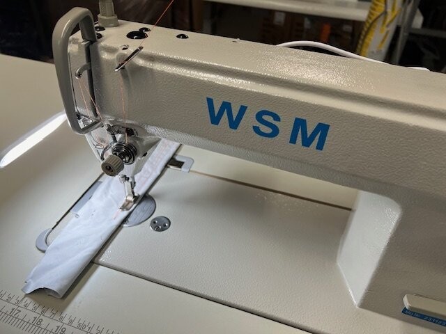 WSM DDL-5550 High-Speed Single Needle Straight Lockstitch Industrial Sewing Machine with Table and Servo Motor - Free Shipping