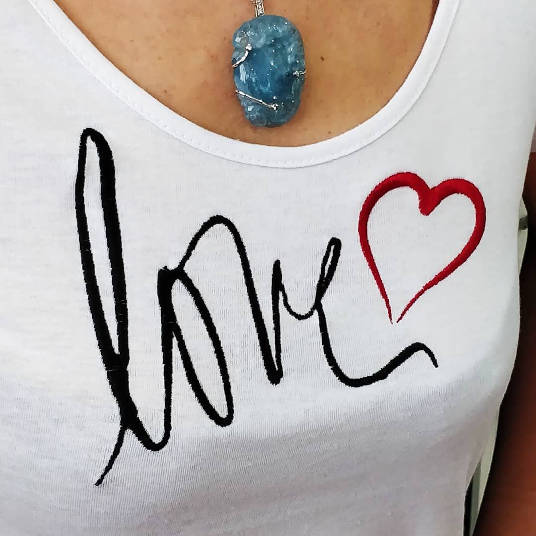 T-Shirt donna con ricamo