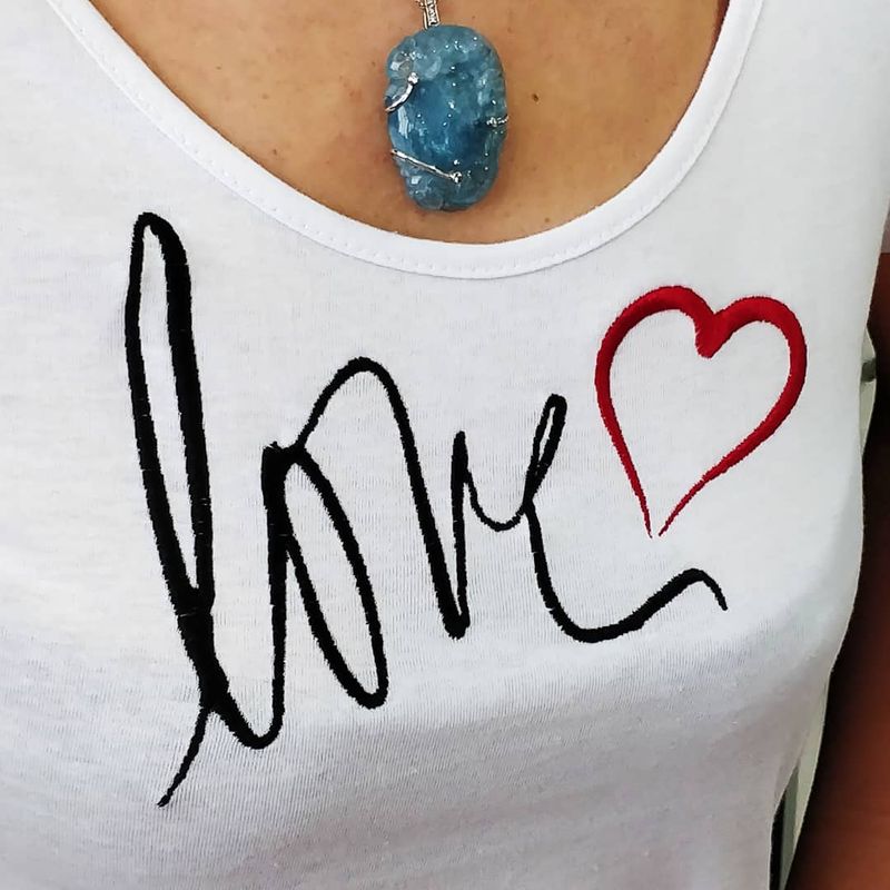 T-Shirt donna con ricamo